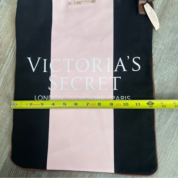 NWT Victoria’s Secret Tote Bag Adjustable Straps Shoulder Bag/Crossbody - Picture 10 of 12